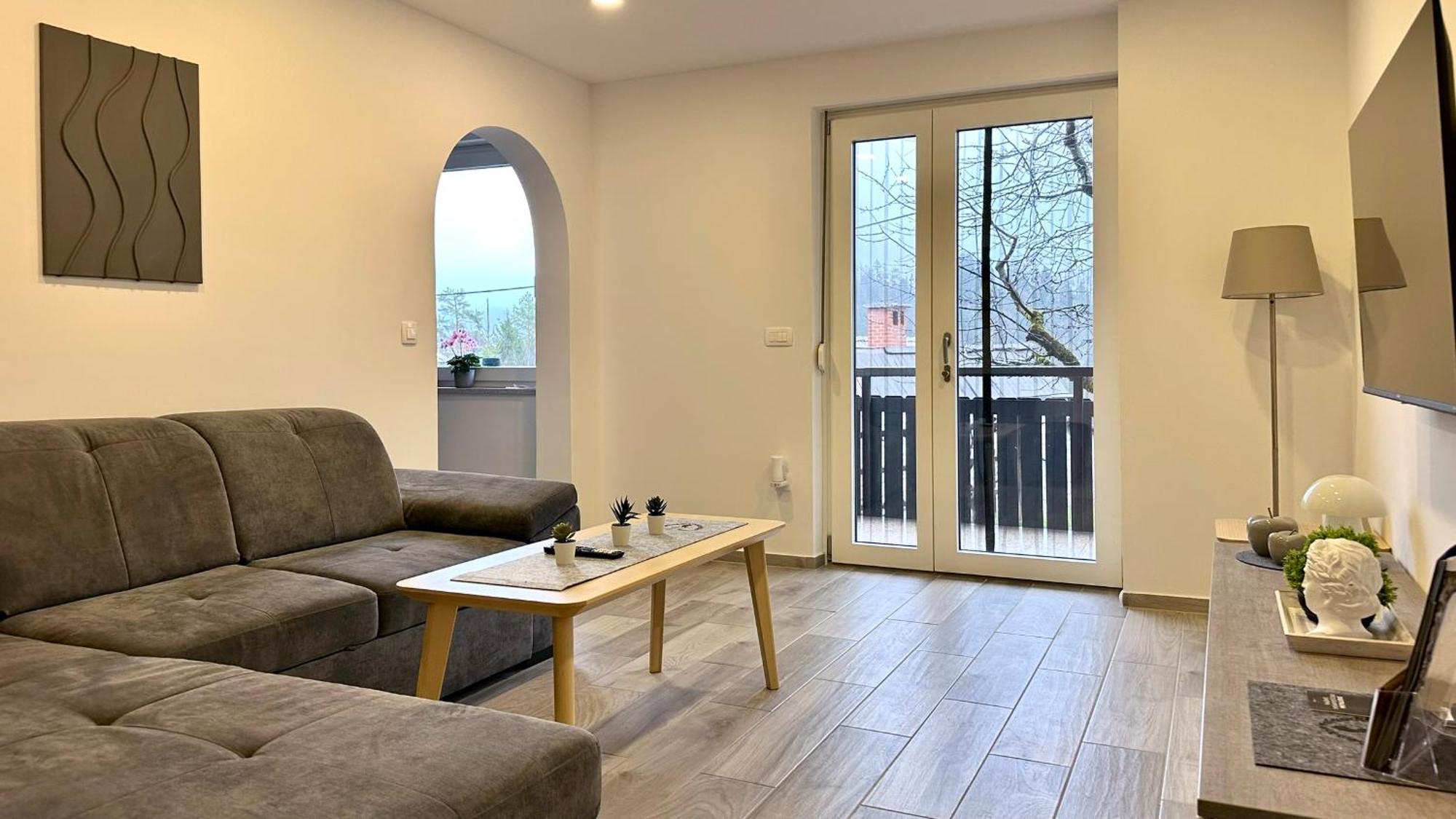 Apartments Franc Блед Екстер'єр фото
