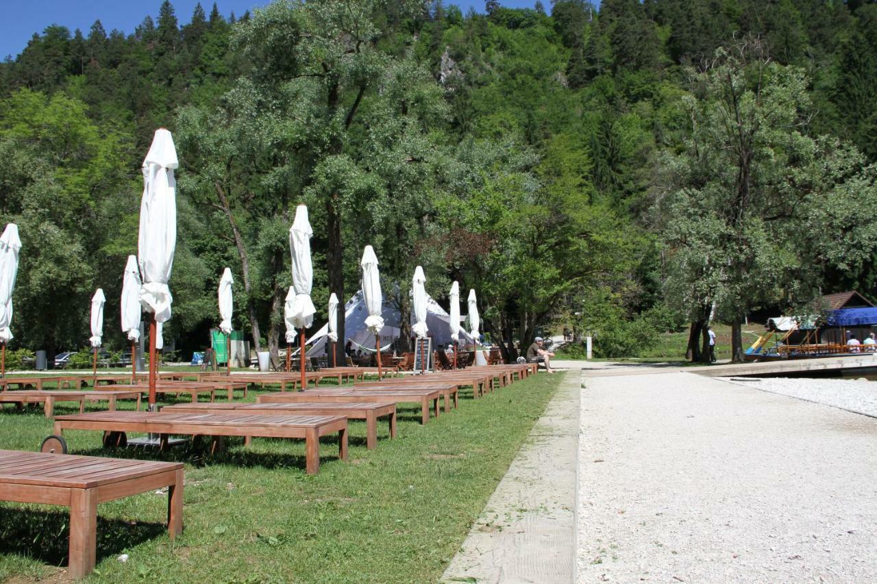 Apartments Franc Блед Екстер'єр фото